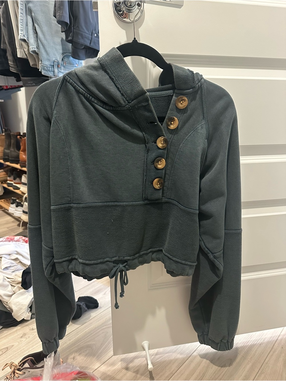 Free People Cropped hoodie